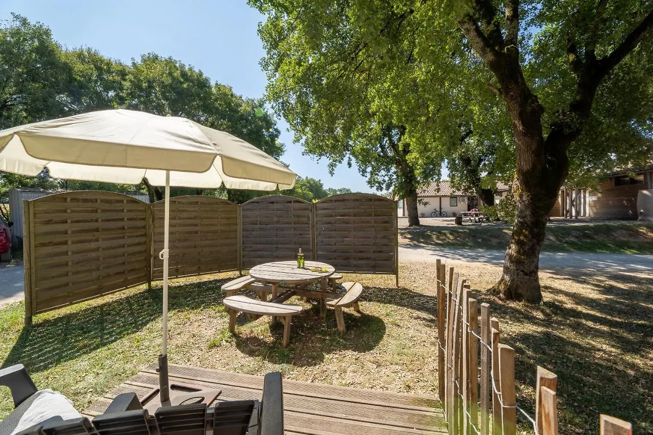 Camping Les Cigales Rocamadour Hotel Campsite