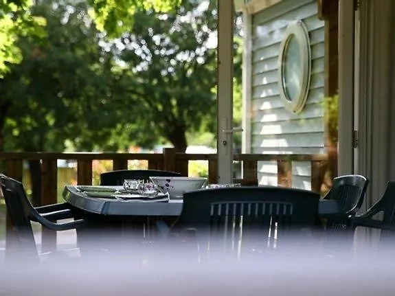 Camping Les Cigales Rocamadour Hotel Campsite