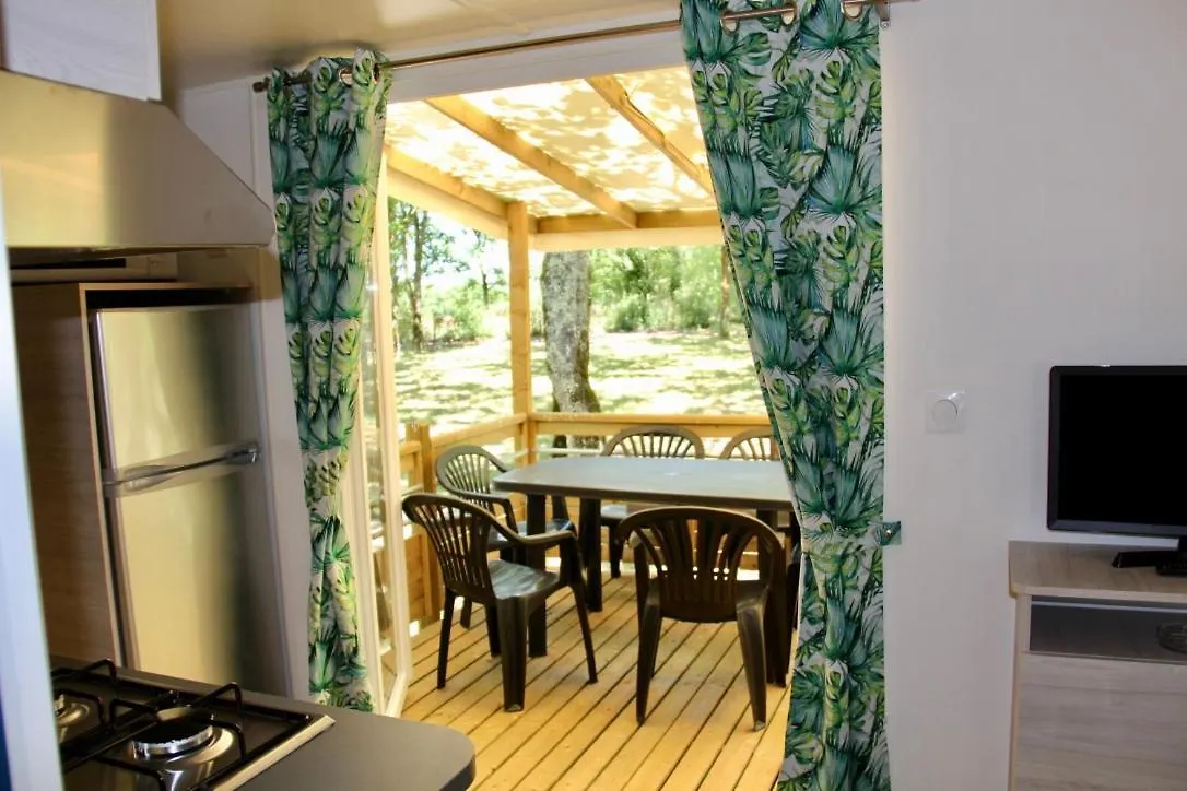 Camping Les Cigales Rocamadour Hotel Campsite